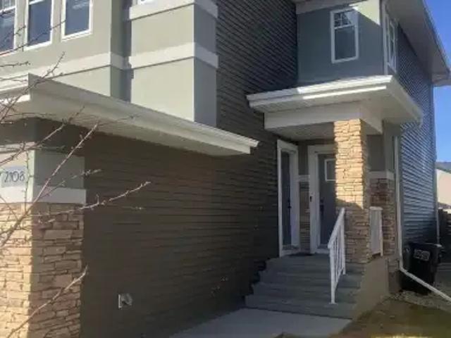 Apartment for rent in Wedgewood, Alberta