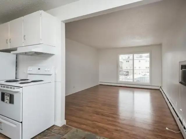 Apartment for rent in Wedgewood, Alberta