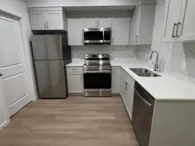 Apartment for rent in Wedgewood, Alberta