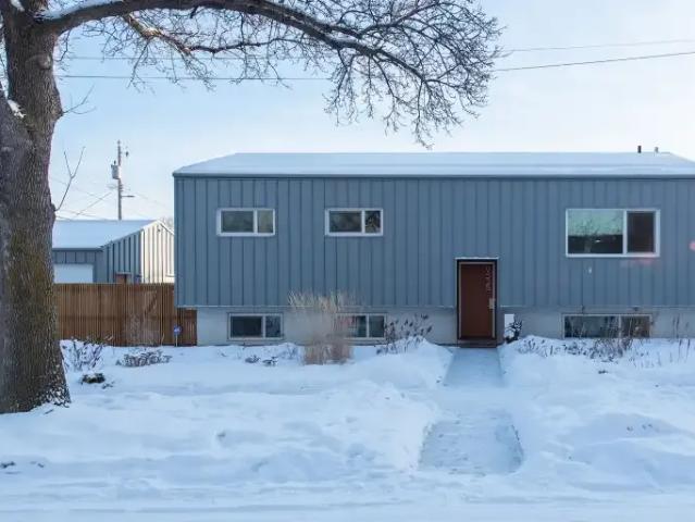 Apartment for rent in Wedgewood, Alberta