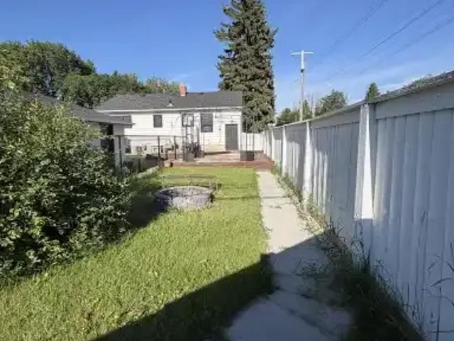 Apartment for rent in Wedgewood, Alberta