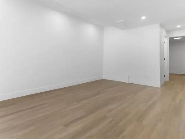 Apartment for rent in Wedgewood, Alberta