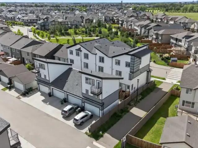 Apartment for rent in Wedgewood, Alberta