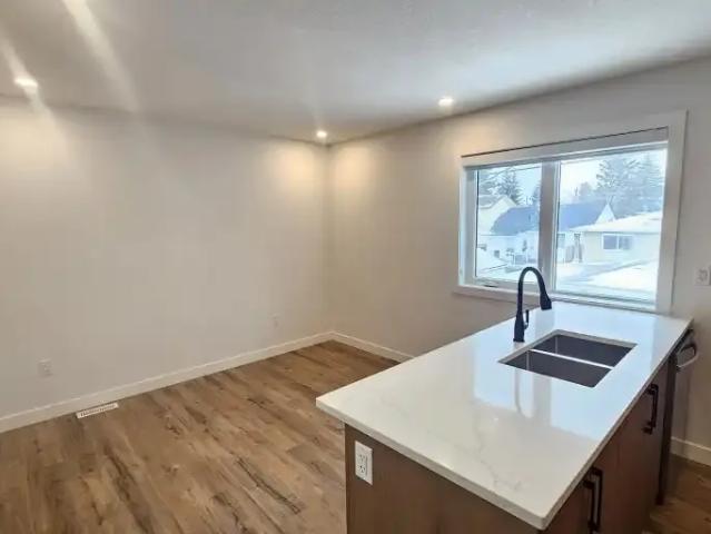 Apartment for rent in Wedgewood, Alberta