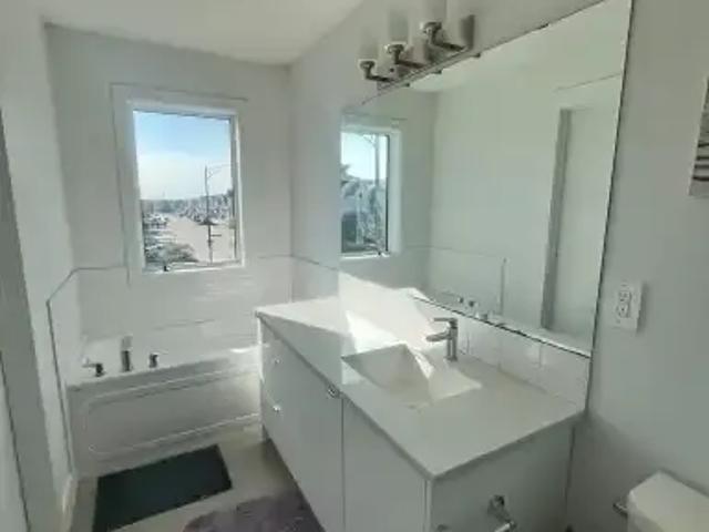 Apartment for rent in Wedgewood, Alberta