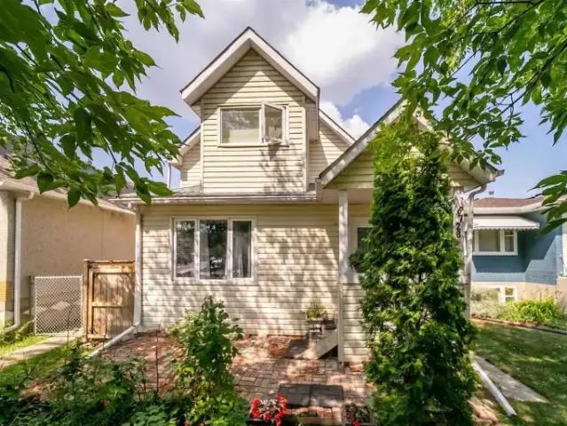 Apartment for rent in Wedgewood, Alberta