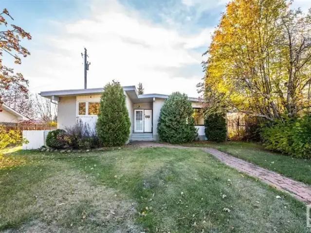 Apartment for rent in Wedgewood, Alberta
