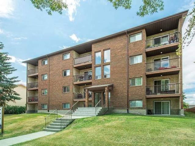 Apartment for rent in Wedgewood, Alberta