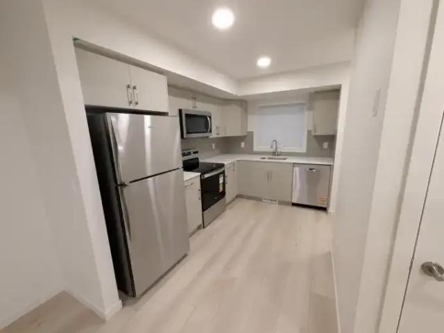 Apartment for rent in Wedgewood, Alberta