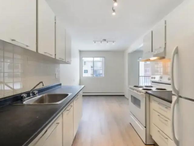 Apartment for rent in Wedgewood, Alberta