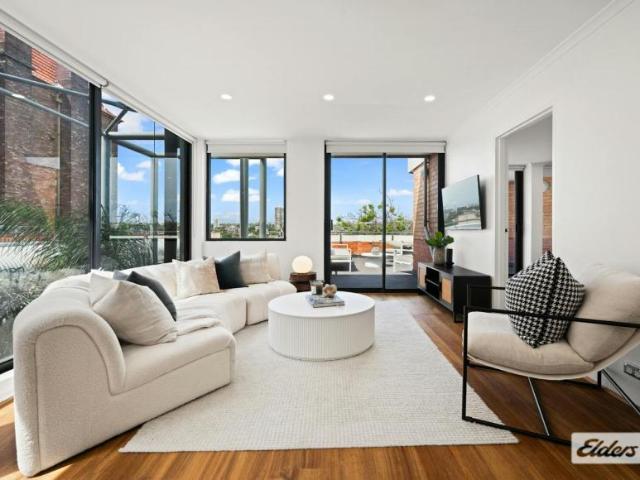 Apartment for sale in Elizabeth Bay, Council of the City of Sydney