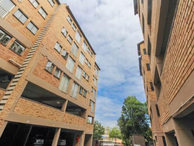 Apartment for sale in Ferndale, Randburg
