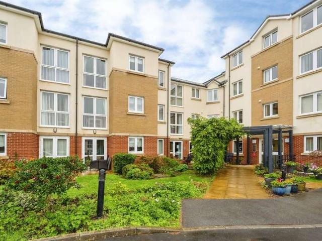 Apartment for sale in Upper Loughor, Gorseinon