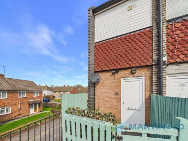 Apartment for sale in Trench Wood, Bourne Vale