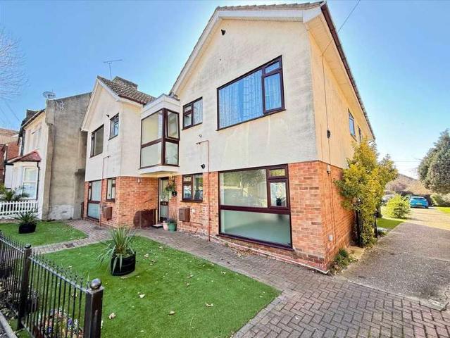 Apartment for sale in Milton, Alton Barnes