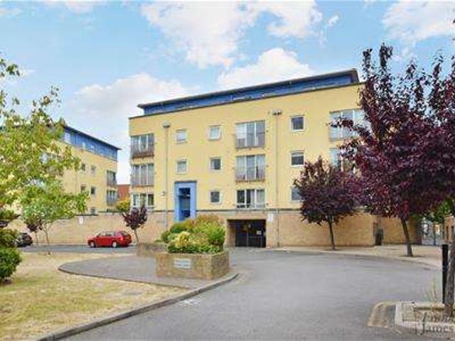 Apartment for sale in Canary Wharf, Greater London