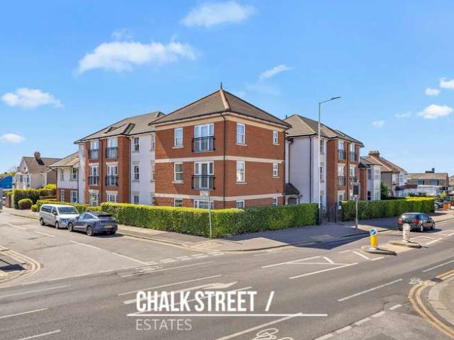 Apartment for sale in Hornchurch, Greater London