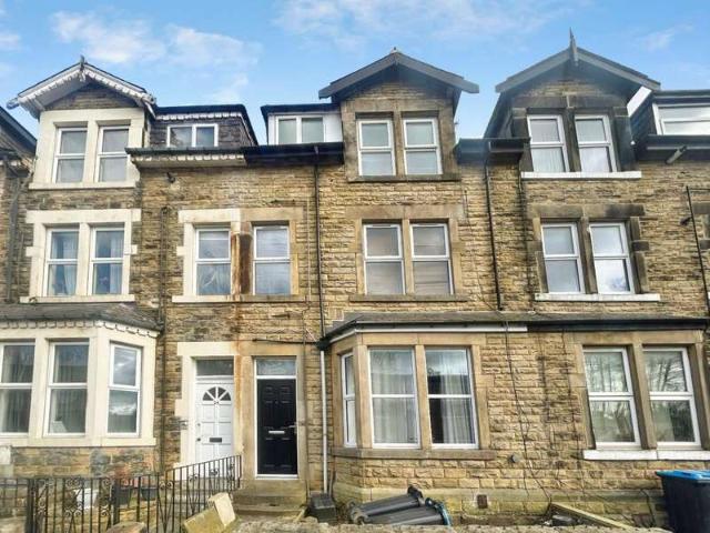 Apartment for sale in High Harrogate, Harrogate