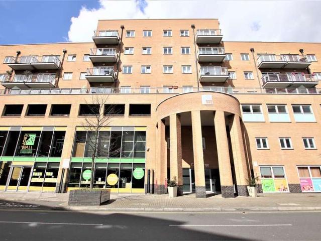 Apartment for rent in London Borough of Croydon, Waddon