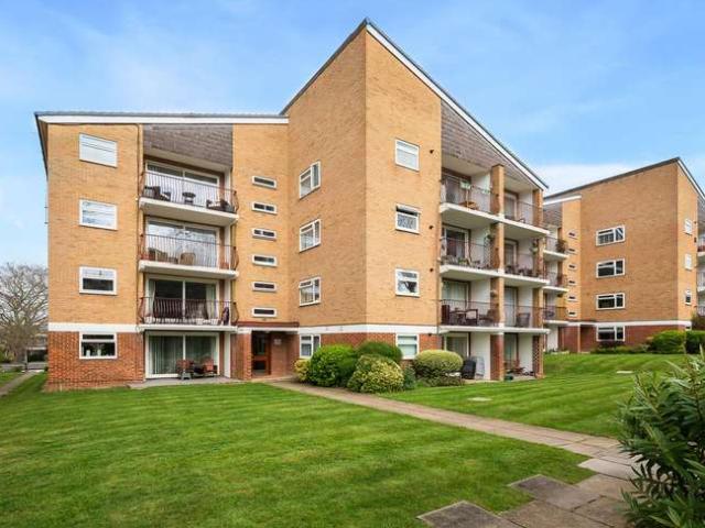 Apartment for sale in Beckenham, Greater London
