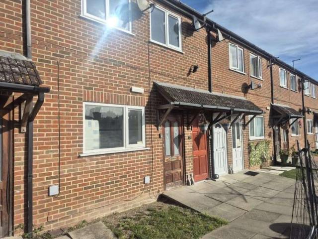 Apartment for sale in Strood
