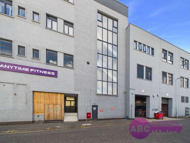 Apartment for sale in Claughton, Birkenhead