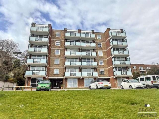 Apartment for sale in Upperton, Eastbourne