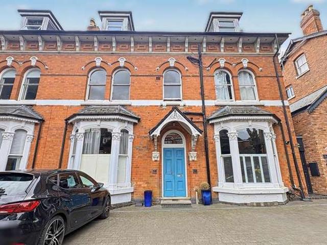 Apartment for sale in Wake Green, Birmingham