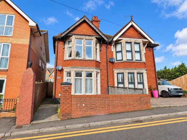 Apartment for sale in Gabalfa, Cardiff