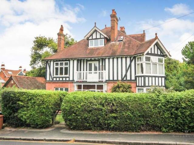 Apartment for sale in Nevill Park, Sandown Park