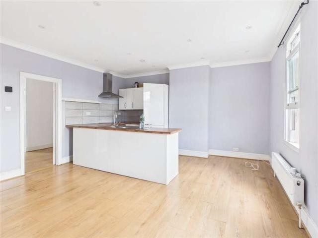 Apartment for rent in Spike Island, Feckenham