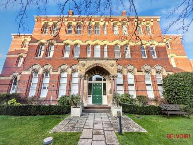 Apartment for sale in Golden Valley, Gloucestershire
