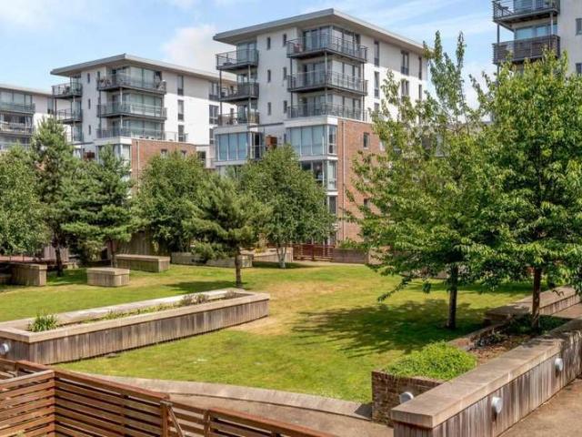 Apartment for sale in Portsea, City Of Portsmouth