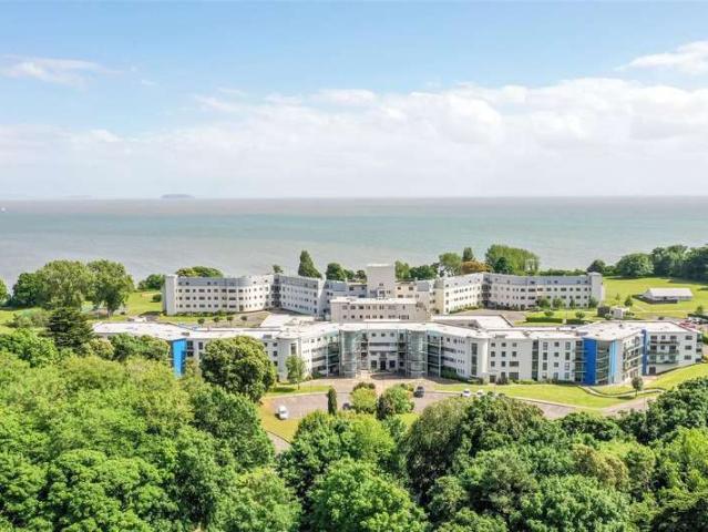 Apartment for sale in Barry, Wales