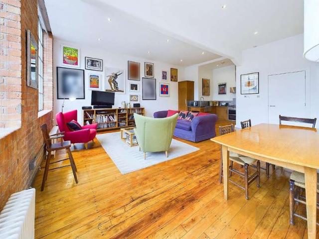 Apartment for sale in Highfields, Old Wharf