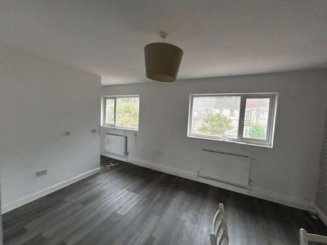 Apartment for sale in Briton Ferry