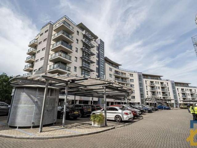 Apartment for sale in Greater London
