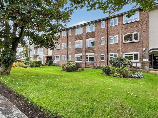 Apartment for sale in Southport, Sefton