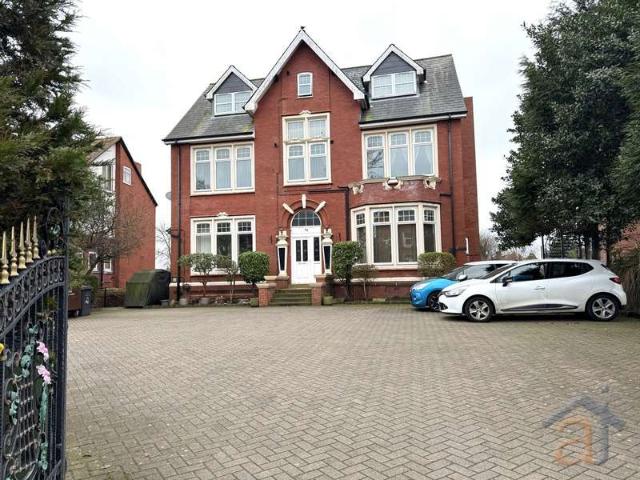 Apartment for sale in Marshside, Southport