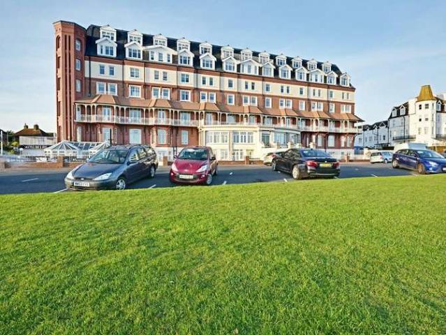 Apartment for sale in Central, Heathlands