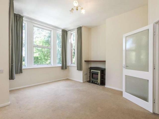 Apartment for sale in Cranham Gate, Pamington