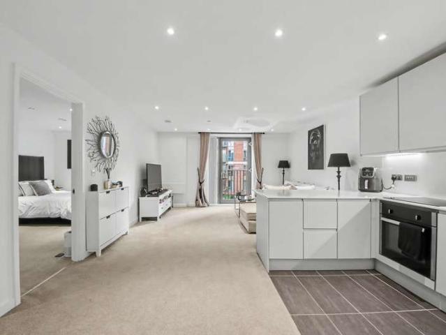 Apartment for sale in Ordsall, Salford