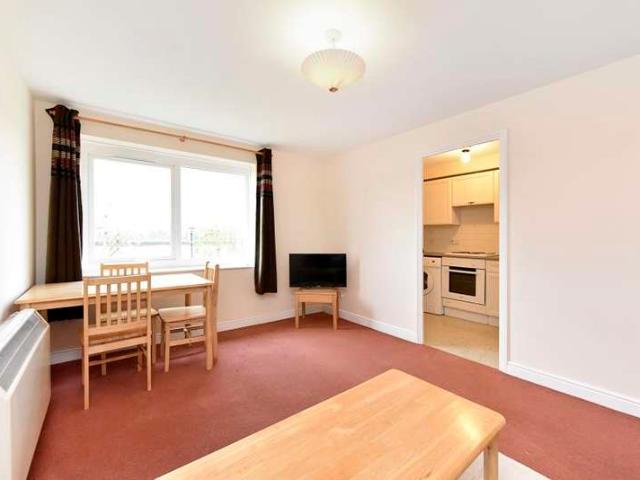 Apartment for sale in Isle Of Dogs, Millwall