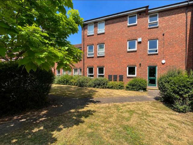 Apartment for sale in Mile Cross, East Bank