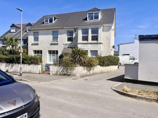 Apartment for sale in Newquay, Cornwall