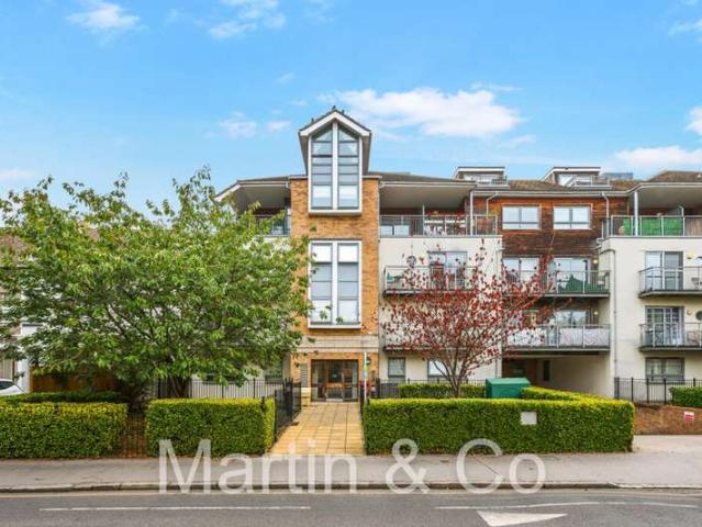 Apartment for sale in London Borough of Croydon, Greater London