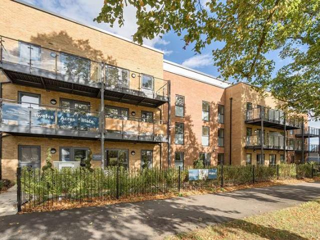 Apartment for sale in Chichester, Littlecote