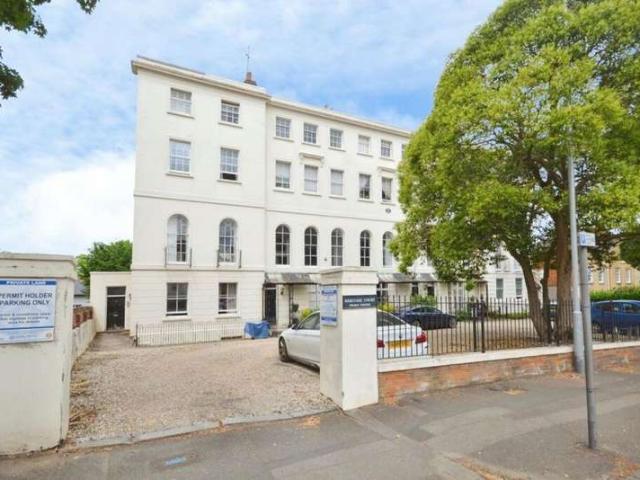 Apartment for sale in Reading
