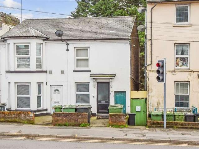 Studio for sale in Midway, Kent