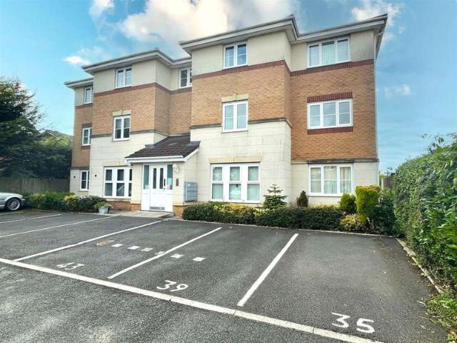 Apartment for sale in Bolton, Wingates